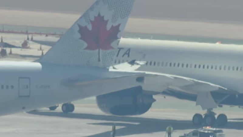Air Canada plane landing in L.A. 'clipped' by Delta jet
