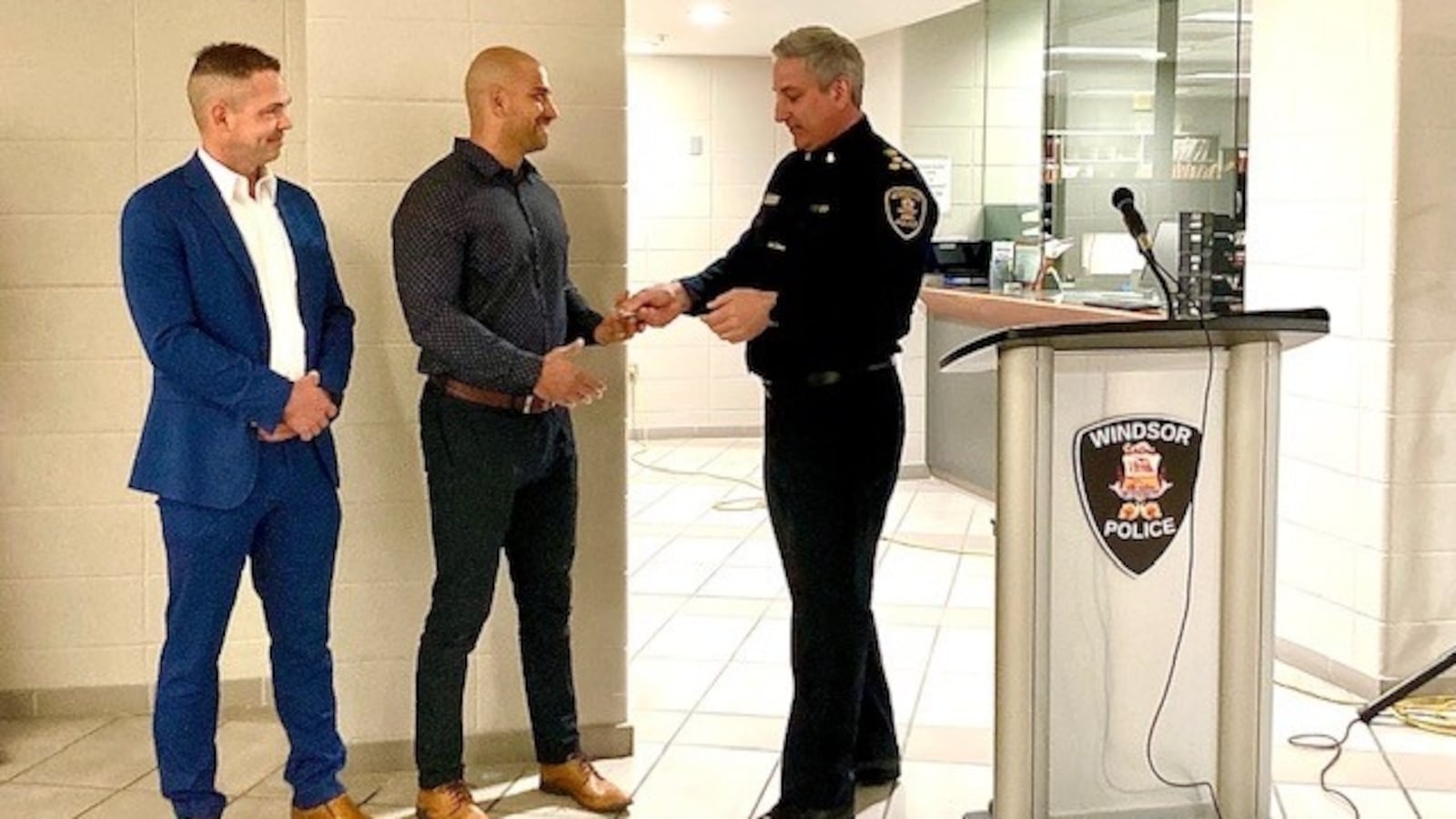 Kent Rice Chief honours Windsor officers with recognition coins