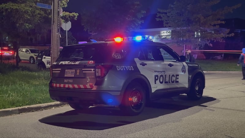 Man in his 20s dead after shooting in North York