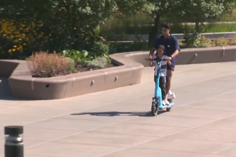 ‘The rider just goes flying’: B.C. mayors call for clearer e-scooter rules