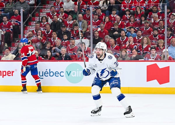 Lightning take fourth nail-biter, beat Canadiens 3-2 in Montreal to even series