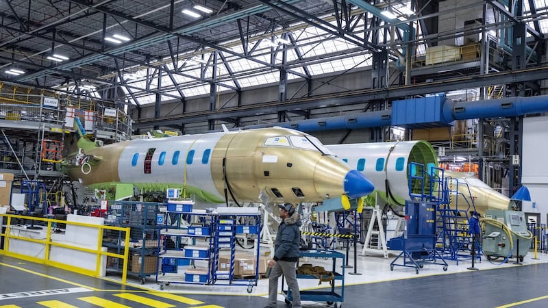 Bombardier signs services deal valued at US$300 million with Vista