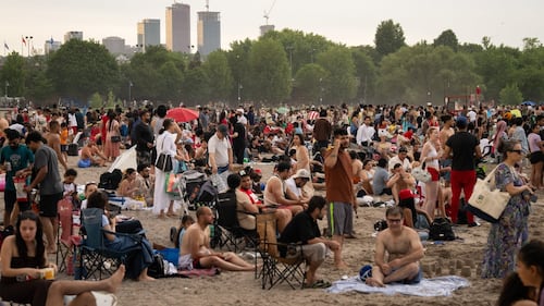 Heat wave blamed for nearly 40 Toronto emergency room visits: public health