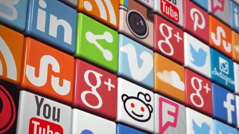 Children’s advocate on provincial, federal roles in protecting youth from online harms