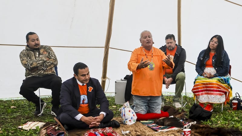 Kinew sits with First Nations leaders to honour children at school burial site