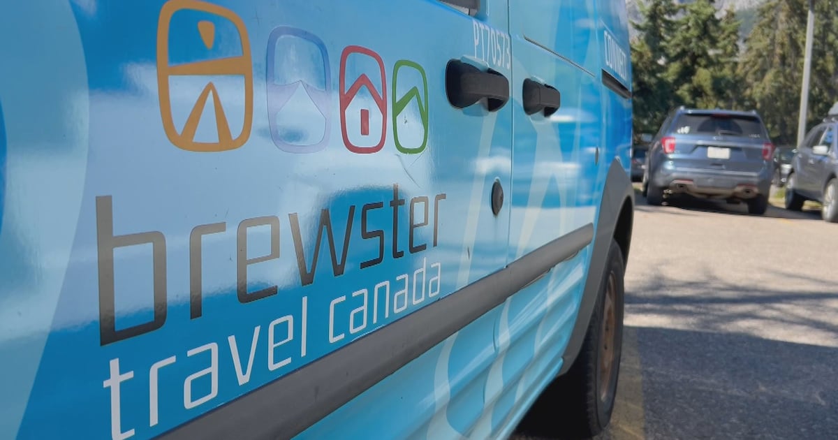 Brewster bus workers hold practice picket in Banff after voting to authorize strike
