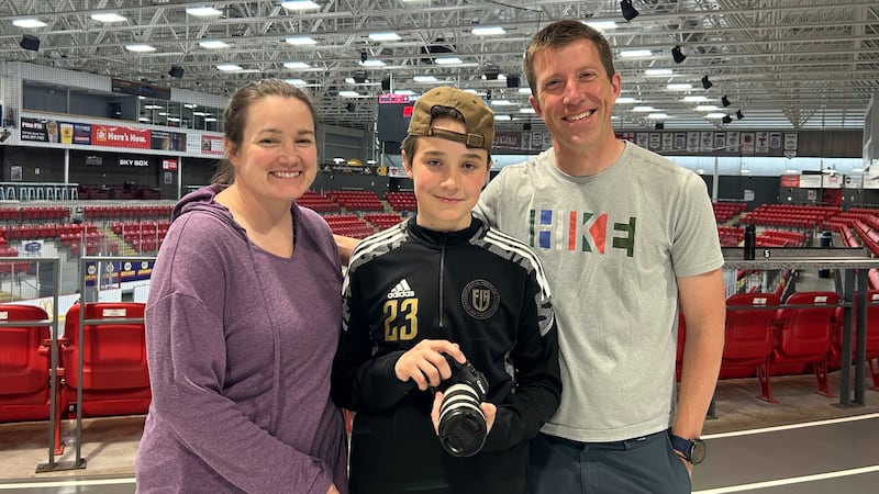 ‘I just want to tell a story’: N.S. teen turns passion for sports and photography into a career