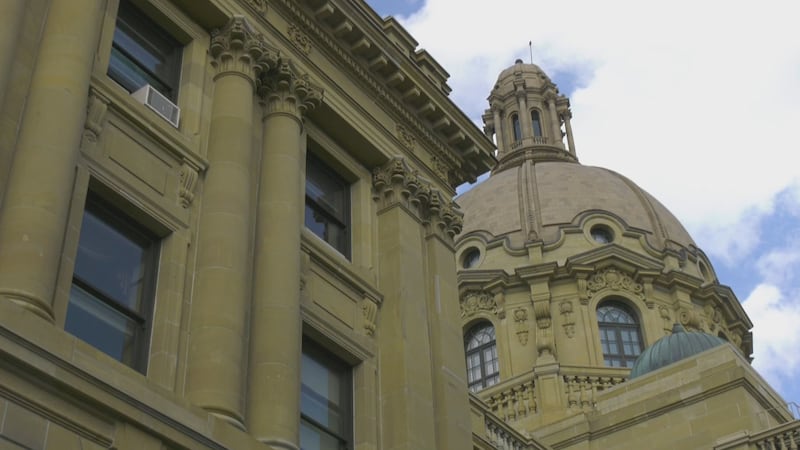New opposition group fights against Alberta referendum questions