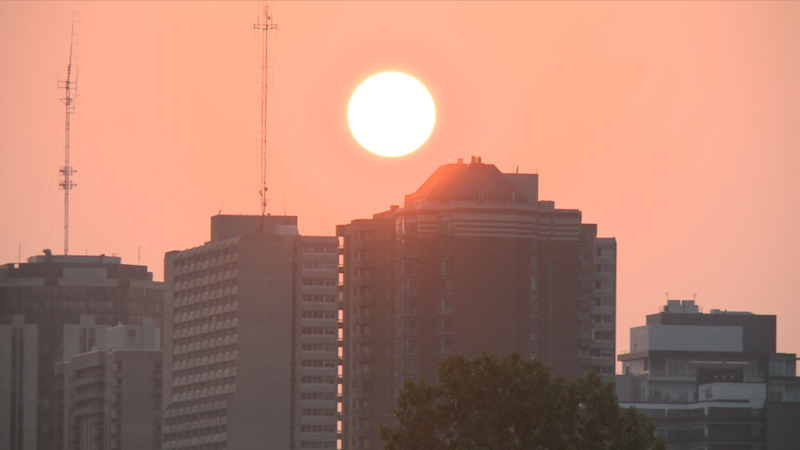 How to deal with heat exhaustion and heat stroke
