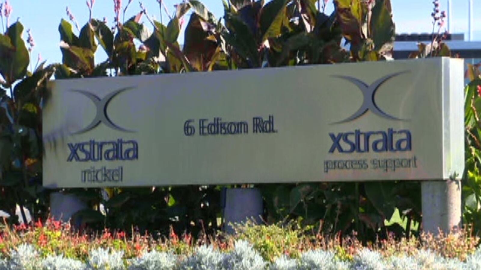 Xstrata Xstrata board recommends Glencore merger