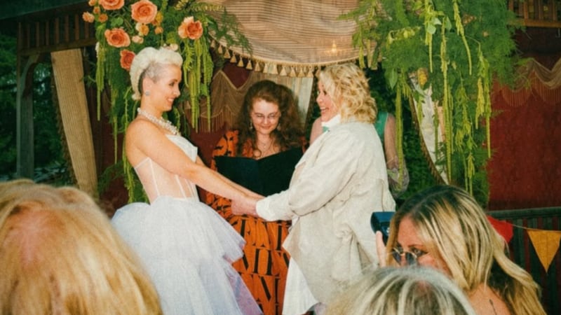 Jann Arden celebrates wedding to Icelandic author Thordis Elva