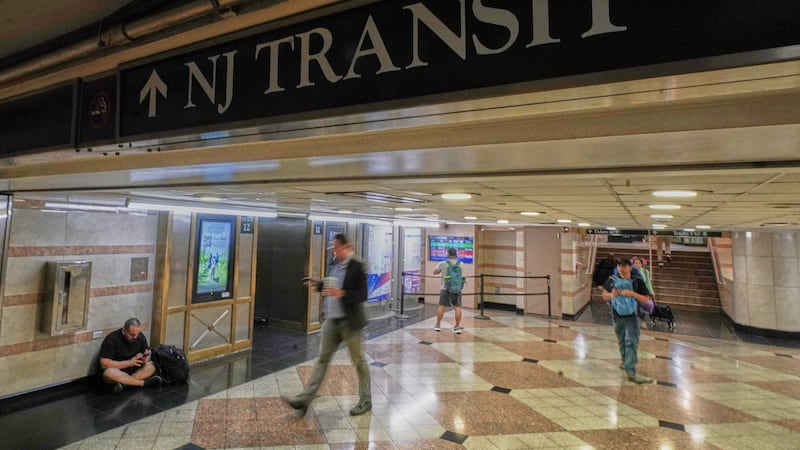 5 people hurt in stabbings at New York's Penn Station with a suspect in custody, authorities say