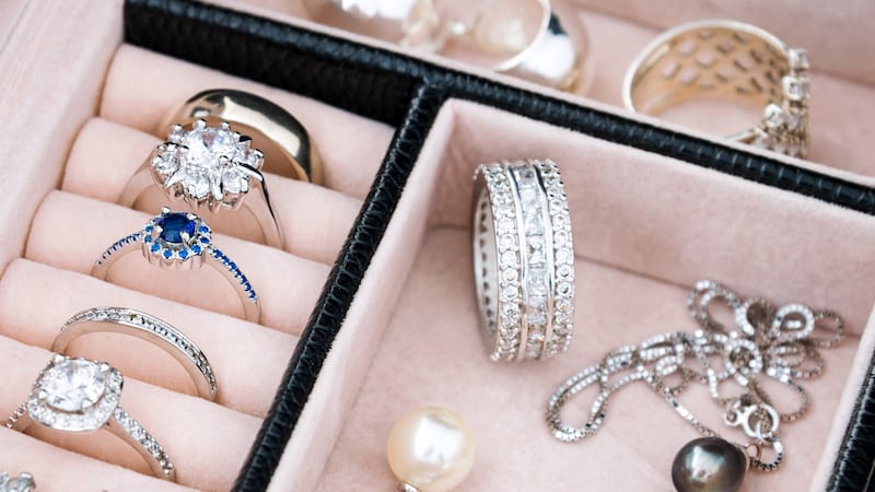 Married couple busted in ‘province-wide crime spree’ targeting B.C. jewelry stores