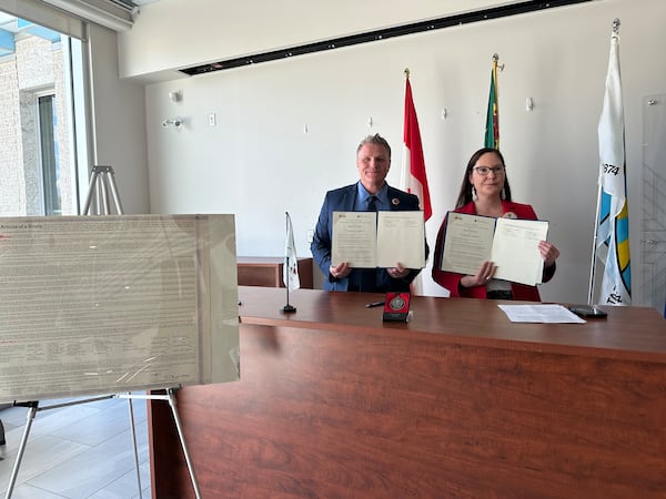 Regina Public School Division signs MOU to enhance Indigenous treaty education