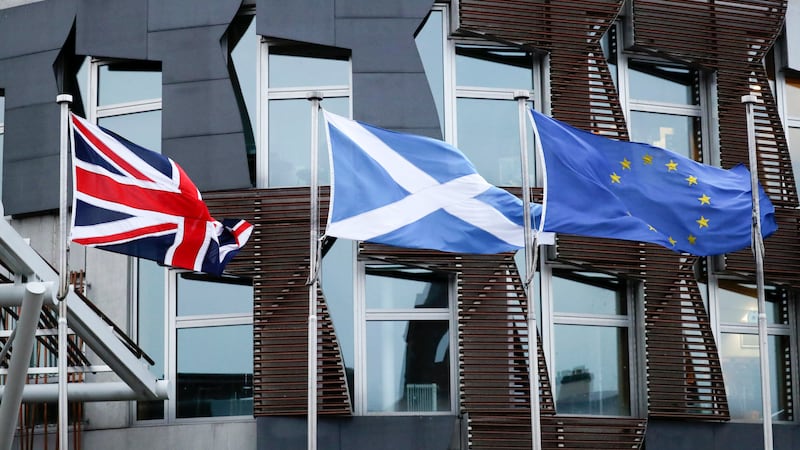 Scottish Parliament backs move for new independence vote