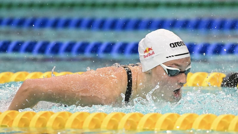 Summer McIntosh wins 400 IM gold but misses her own world record at Canadian trials