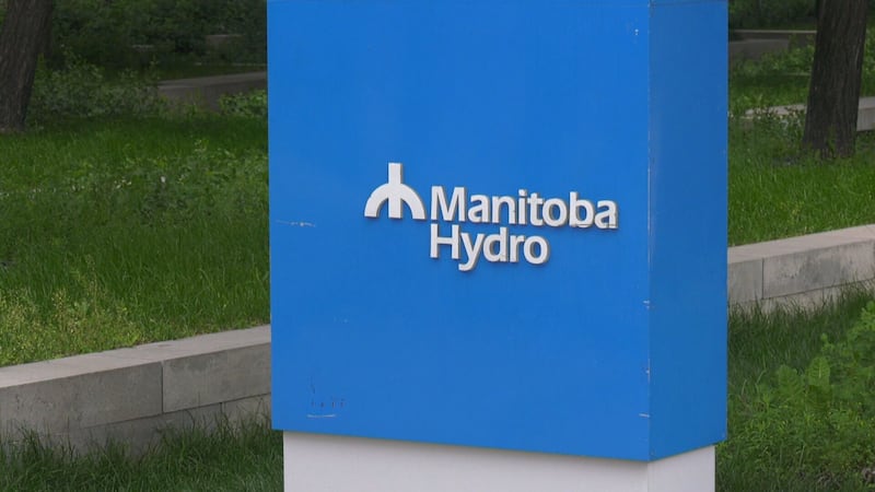 Transport of 27-foot-tall house to bring outages to southern Manitoba