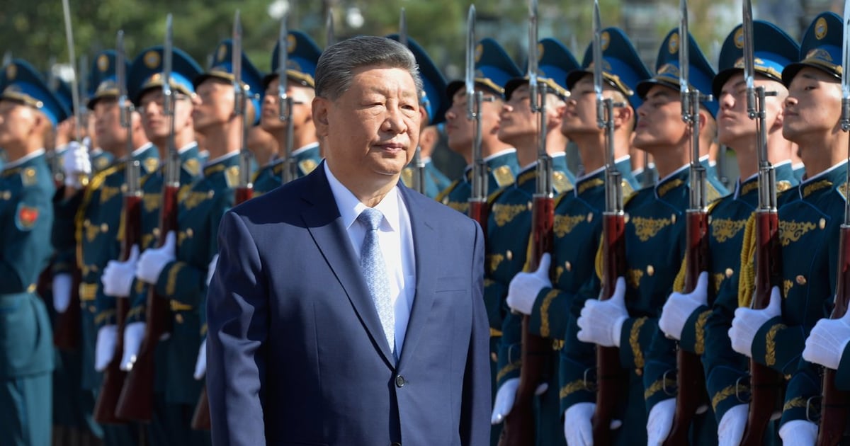 Staatschefs aus China, Russland und Indien treffen sich, um dem ...