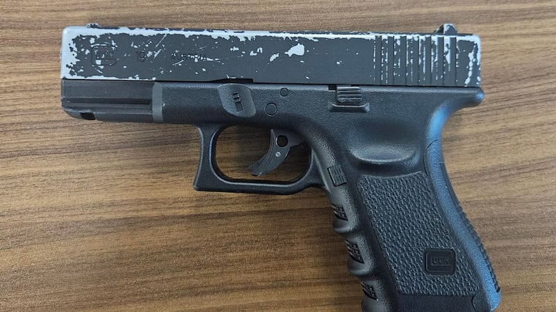 Replica gun used in Cambridge robbery