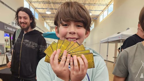 All-gold error God Pack opened at Alberta Pokémon prerelease event
