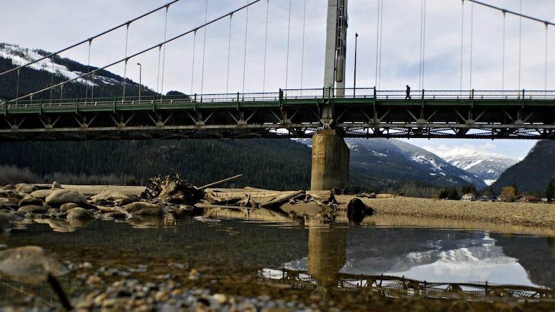 Landslide closes Highway 1 from Revelstoke to Golden in B.C. Interior