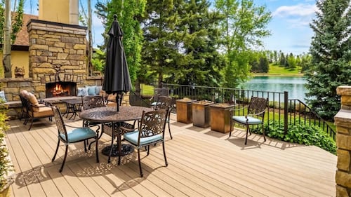 Inside 12231 Lake Louise Way S.E., in Calgary, Alta. (Realtor.ca)