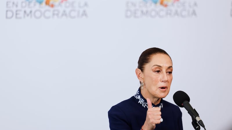 Mexico’s Sheinbaum demands explanations after U.S. Embassy officials die in Chihuahua