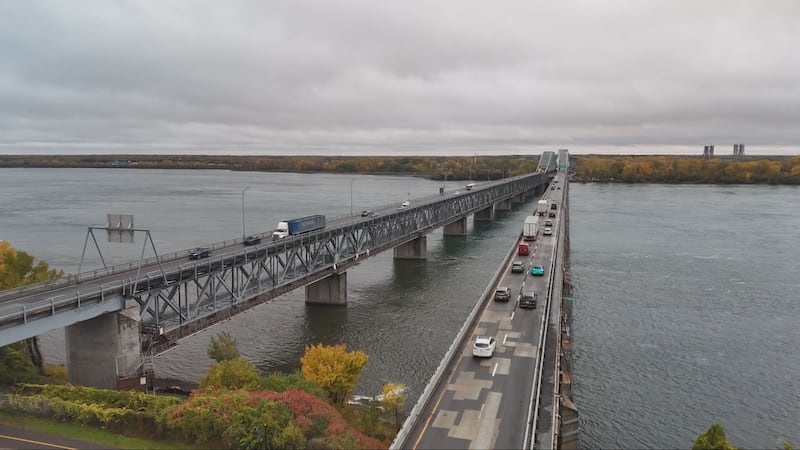 ‘We pay enough taxes’: emergency repairs to Mercier bridge frustrate residents