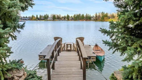 Inside 12231 Lake Louise Way S.E., in Calgary, Alta. (Realtor.ca)