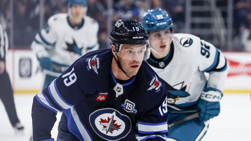 ‘This moment feels quite surreal’: Jonathan Toews announces retirement