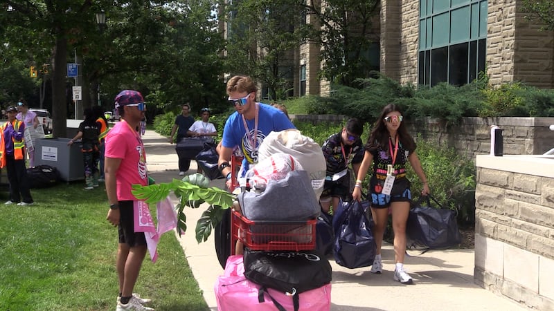 ‘New step in life’: Thousands of post-secondary students arrive in London