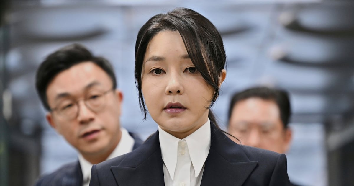 South Korean court sentences ex-first lady Kim to 7 years for taking ...