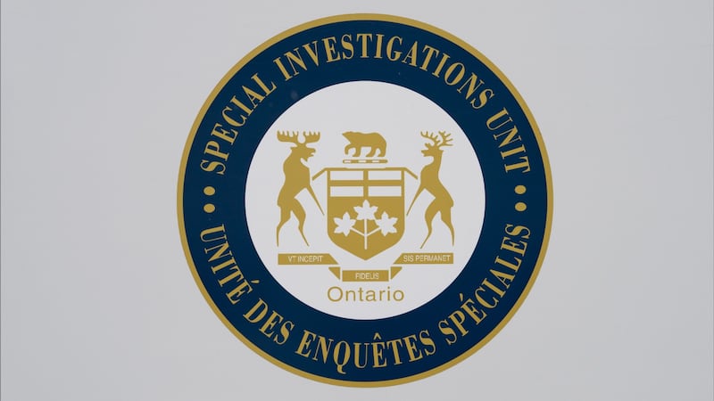 Person in custody escapes moving police vehicle in Elgin County, SIU invokes mandate