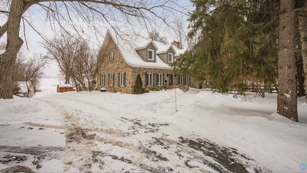 Homebuyers sue previous owners after discovering violent death occurred years earlier