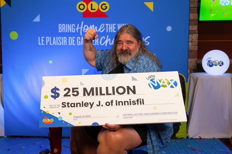 ‘Lucky numbers’ win Innisfil, Ont., man $25-million jackpot