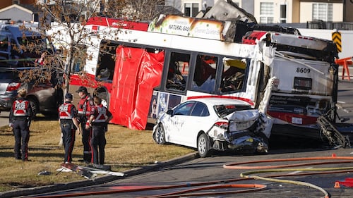 Expert says bus model involved in deadly Calgary crash considered ‘extremely safe’