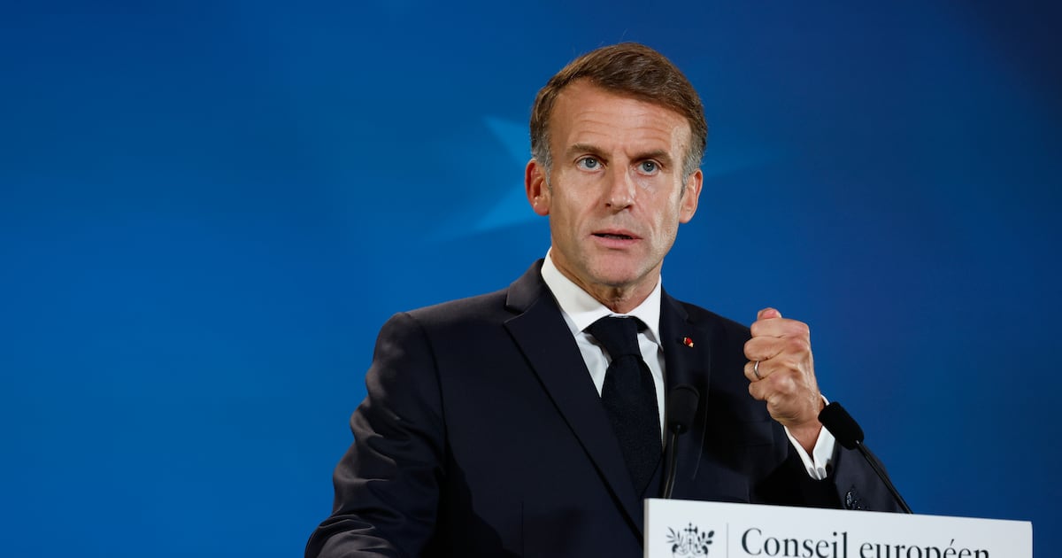 Macron kritisiert „dumme Kommentare“ von Staats- und Regierungschefs ...