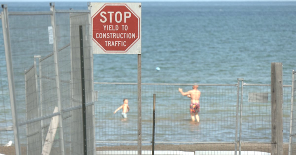 How much longer will Wasaga Beach be under construction?