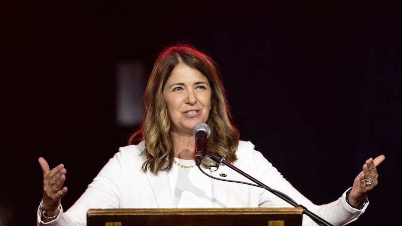 Alberta aims to get gambling websites to pay for addiction treatment: Danielle Smith