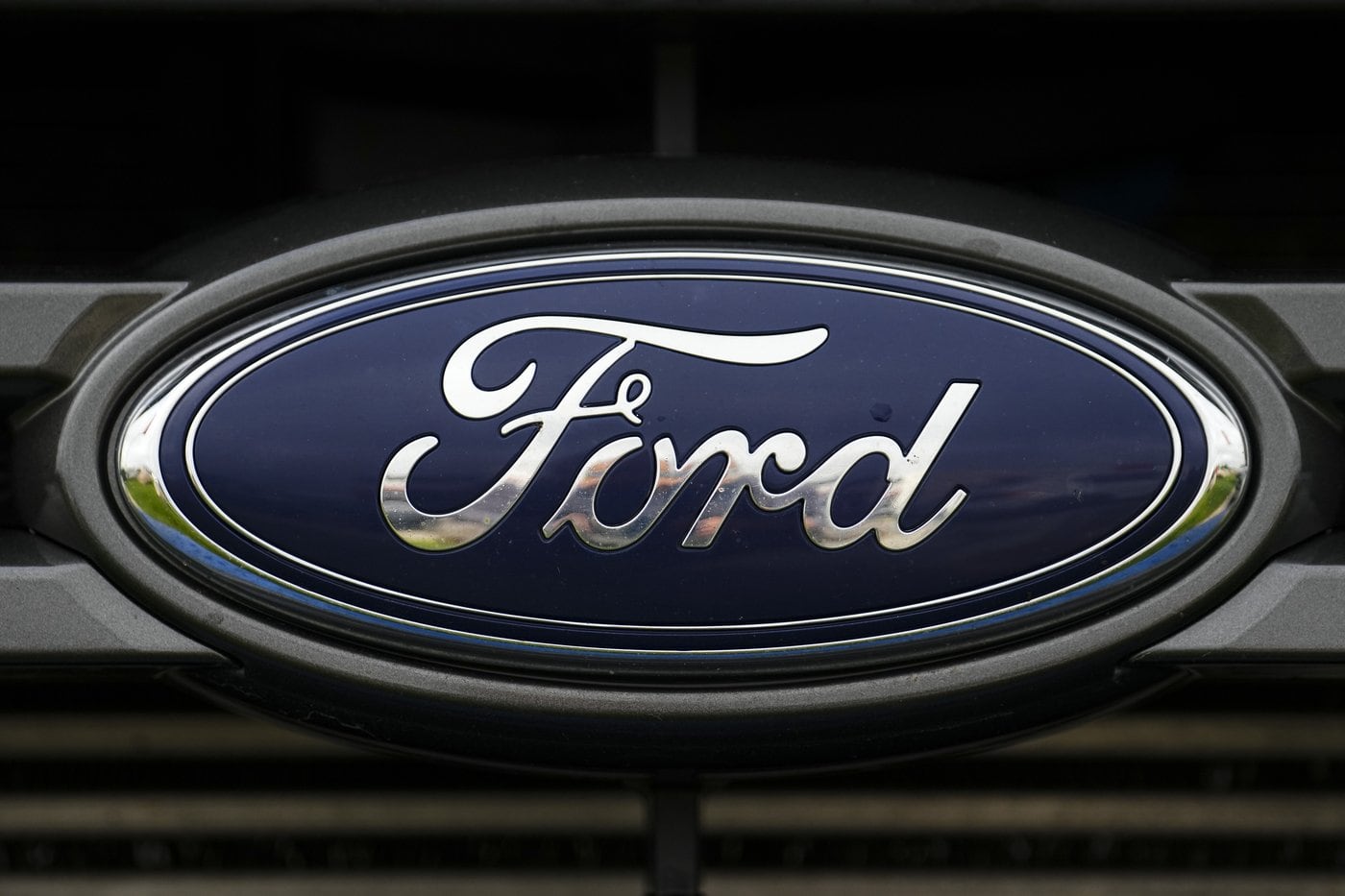 Tanker Ranks Engine Ford recalls 270,000 F-150 trucks in North America over fuel tank ...