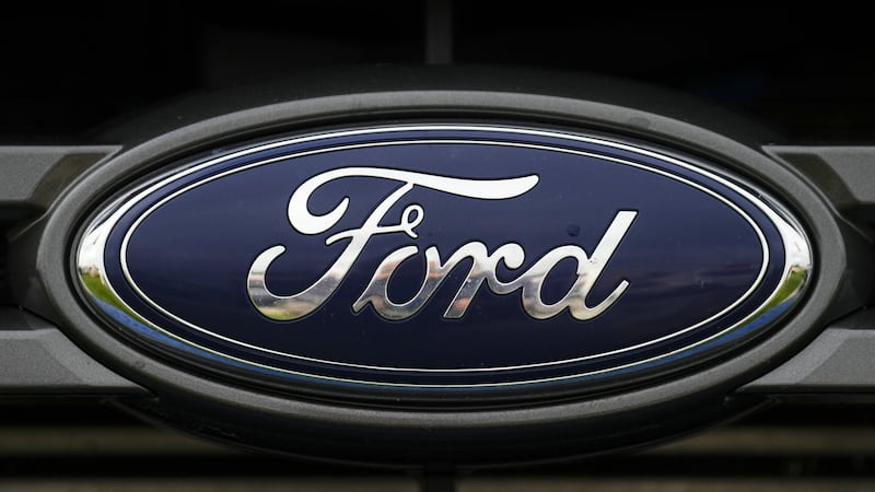 Unifor names Ford as first target in auto industry bargaining