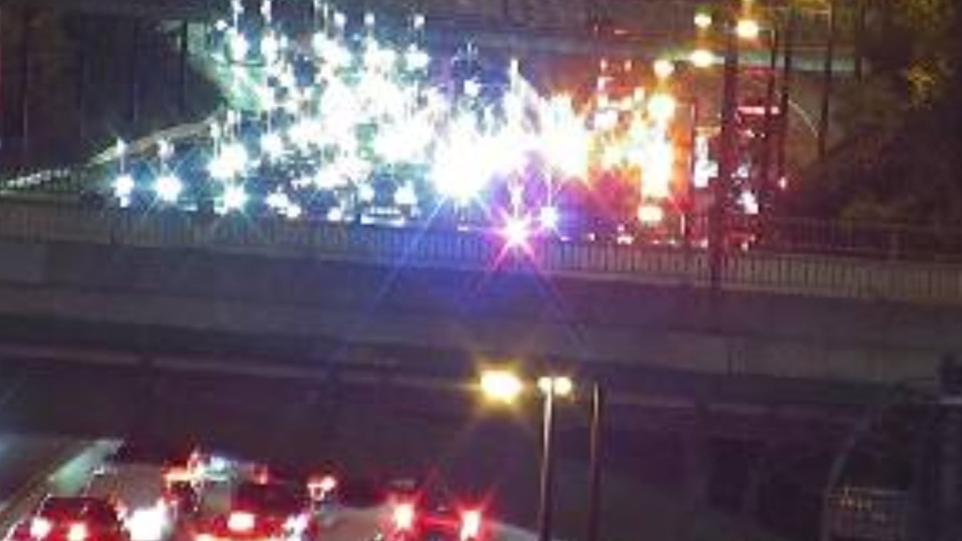 Multi-vehicle crash on DVP leaves 2 people injured, causes heavy traffic