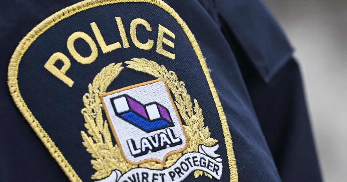 2 teens dead, 1 in hospital after car crash in Laval
