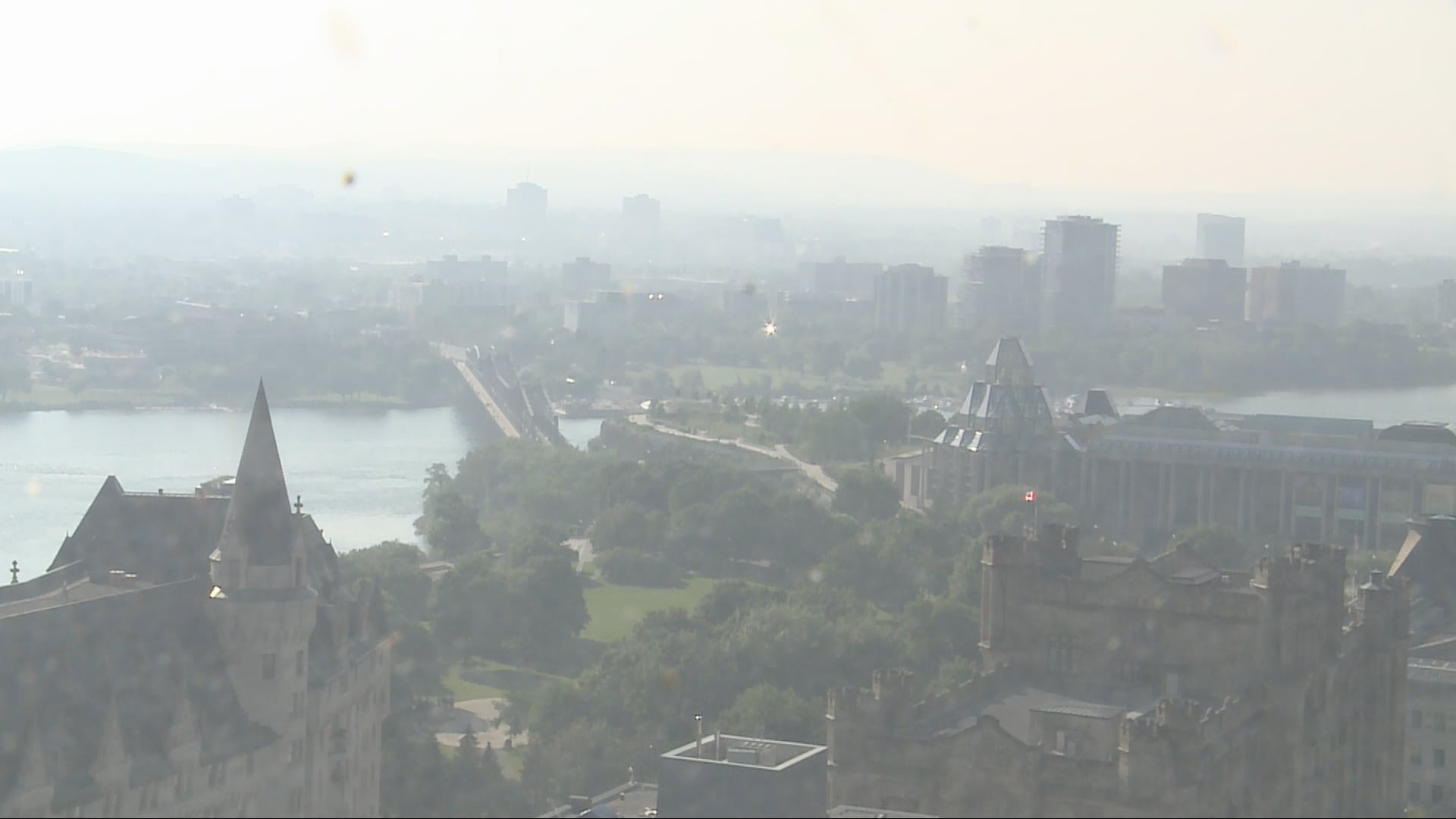 Air Quality Warning: Wildfire smoke creates hazy conditions in Ottawa