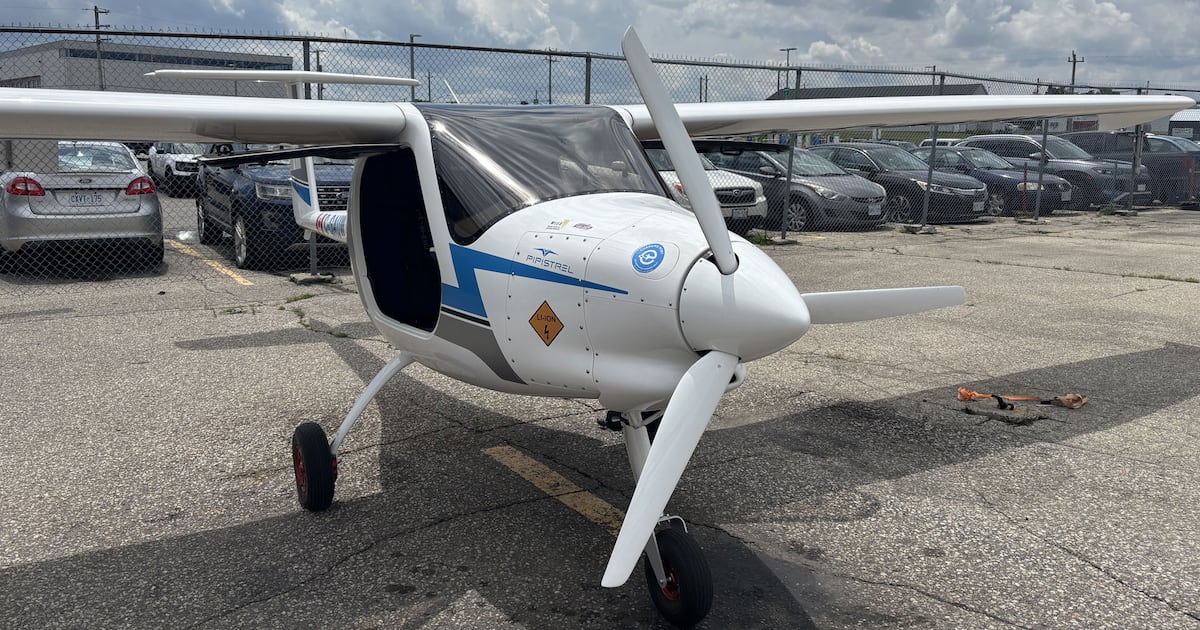 Waterloo Wellington Flight Centre offering flights on electric plane