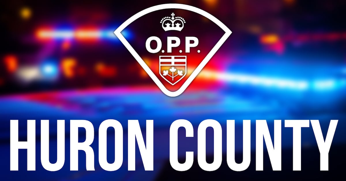 Lucknow Line, Hawkins Road closed for two-vehicle crash