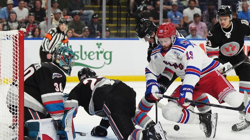 Kitchener Rangers rout Kelowna Rockets 5-0 to open Memorial Cup