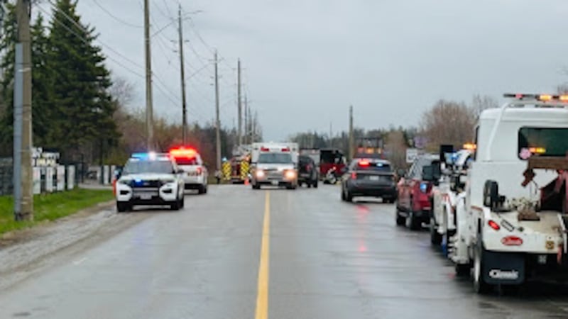 Serious injuries following crash on major Barrie road: Police
