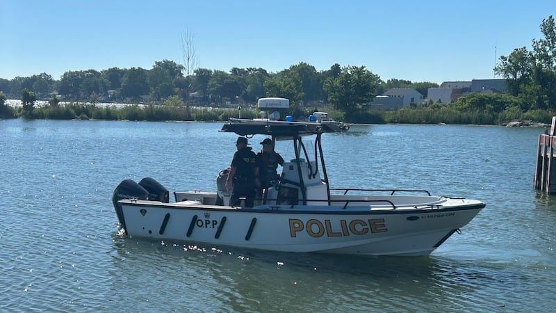 Missing boater found dead in Lake St. Clair
