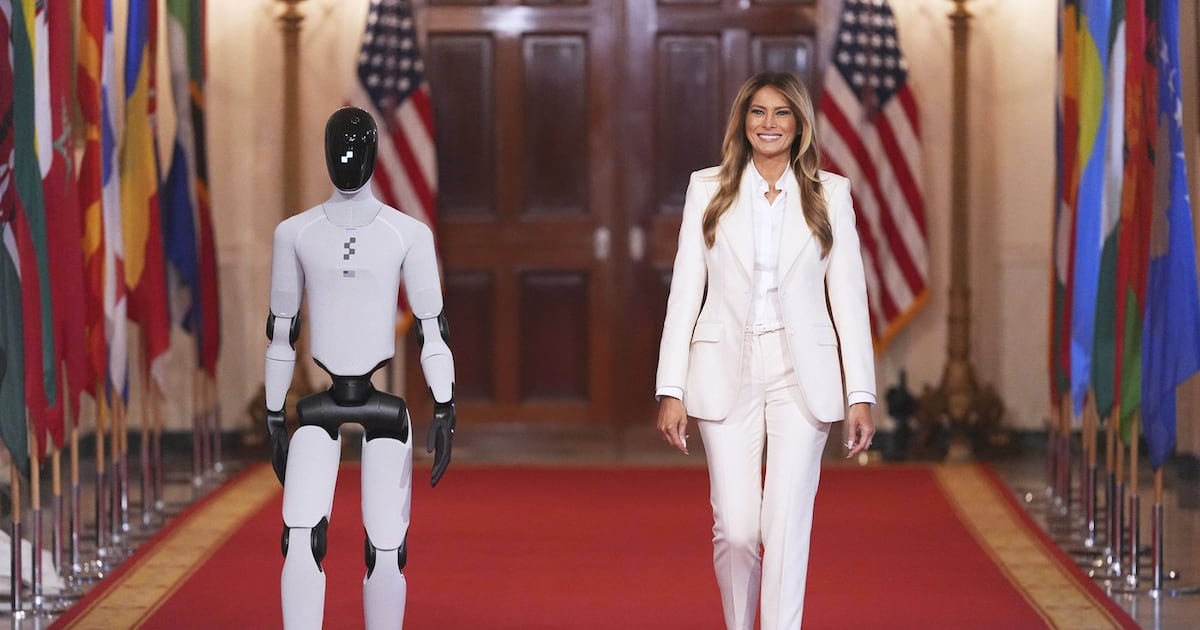 Melania Trump shares the spotlight with a robot at an education and ...